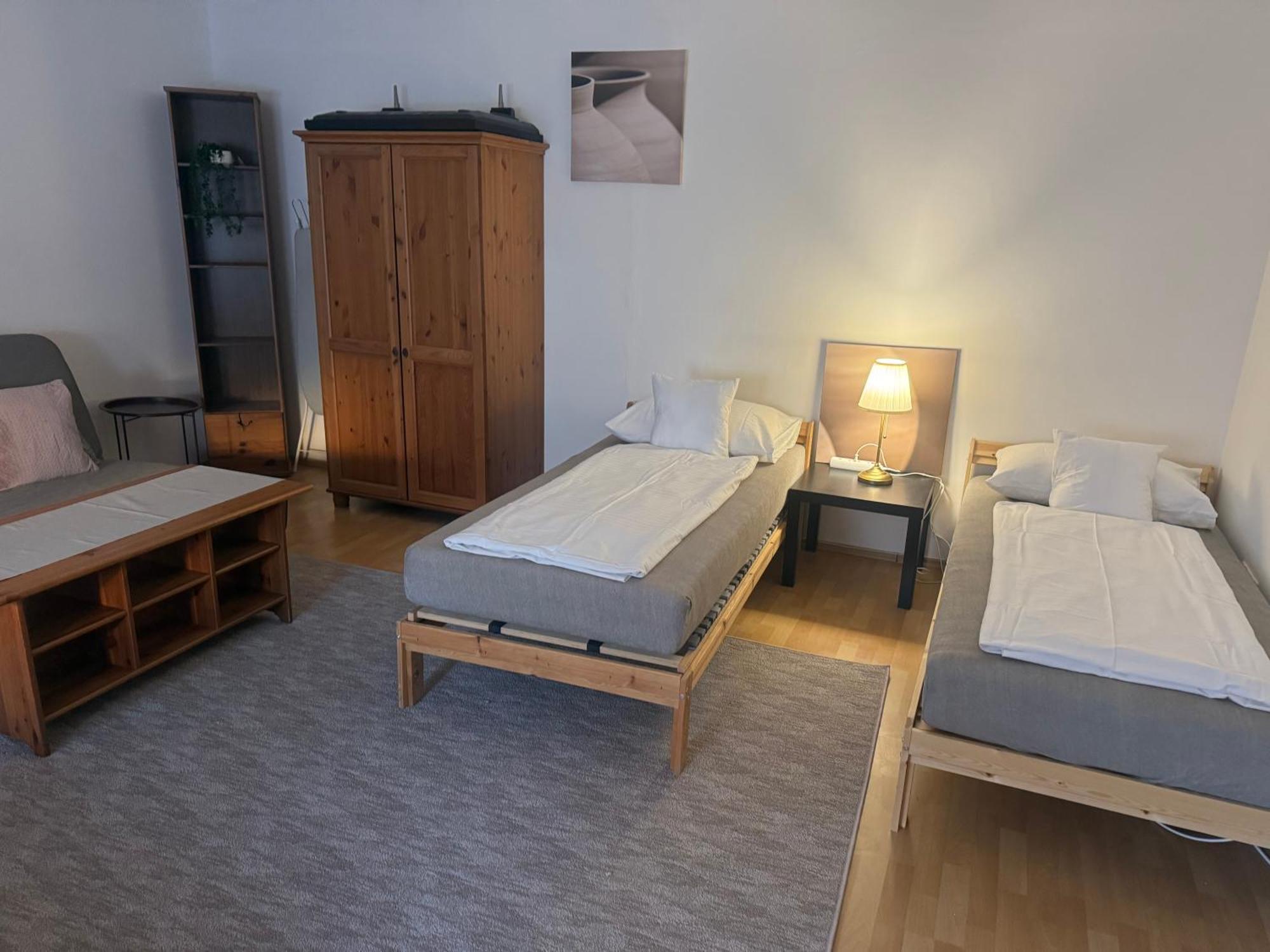 H1 Budapest