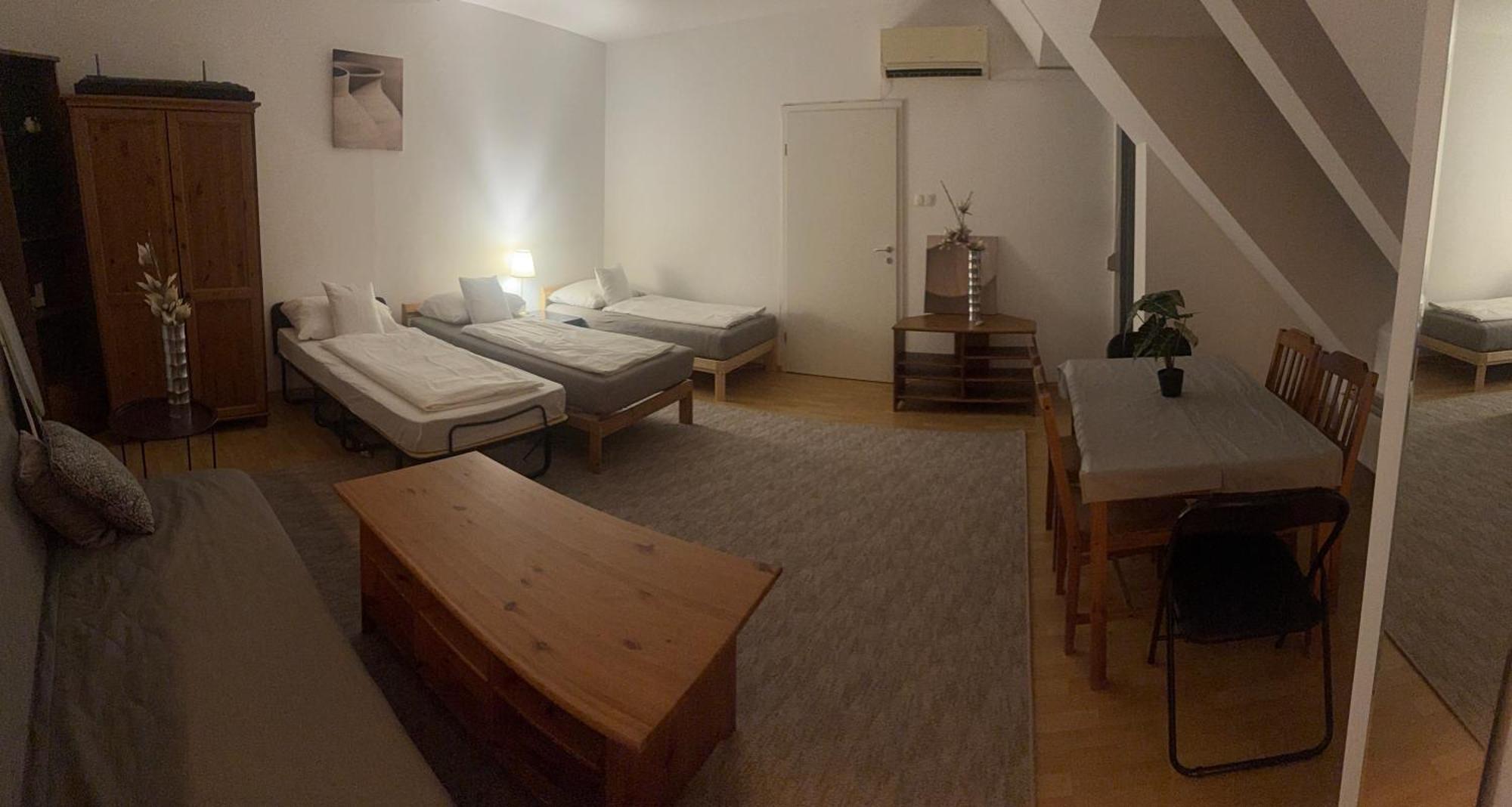 H1 Apartment *